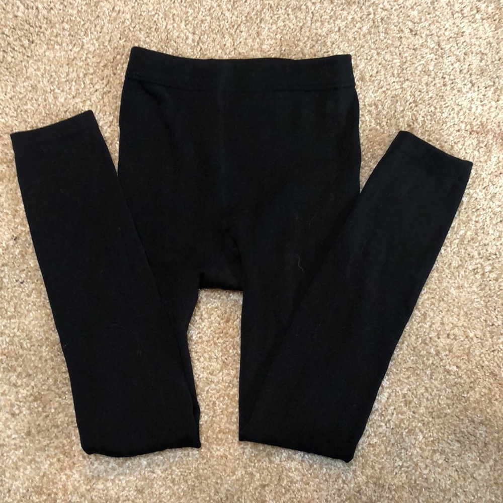 Black tights/leggings